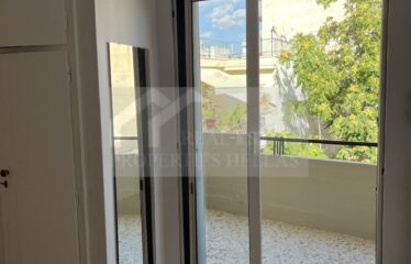 Third floor apartment in Patisia 66 sq.m front facing through