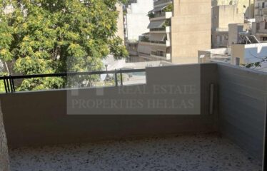 Third floor apartment in Patisia 66 sq.m front facing through