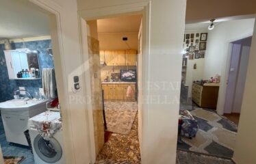 Aigaleo detached house with a 59 m² ground floor and a 101 m² first floor