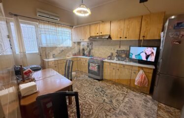 Aigaleo detached house with a 59 m² ground floor and a 101 m² first floor