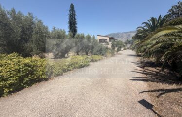 Μονοκατοικία στο Λουτράκι Κορινθίας 440 τ.μ σε οικόπεδο 6900 τ.μ